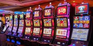 Live Casino Real Dealer Baccarat Table HD Stream Myanmar